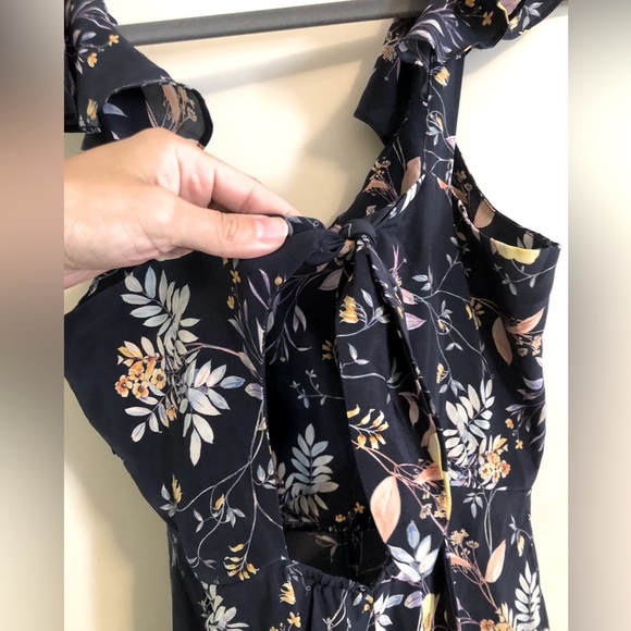 Amour Vert Silk Isabella Ruffle Open Back V-Neck Jumpsuit Floral Jardin Navy XS - Picture 7 of 7